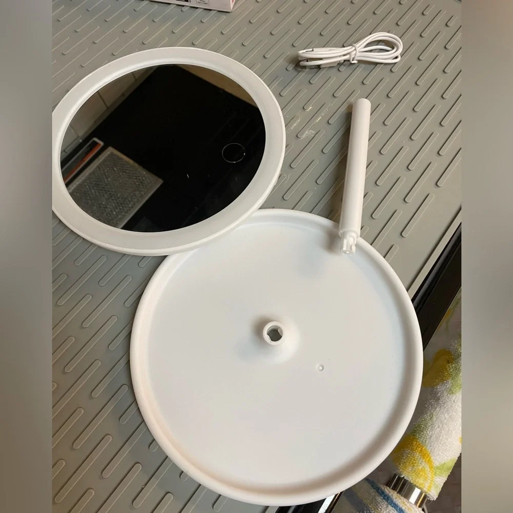 Magnifying Make Up Portable Vanity Mirror With Led Light and Trinket Tray